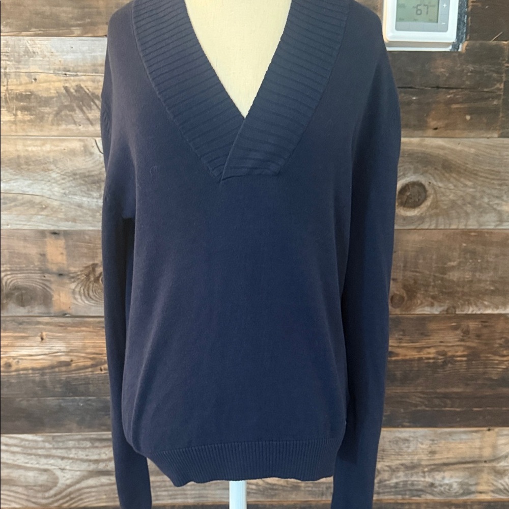 Lija Women's Navy V-Neck Sweater Golf (M)